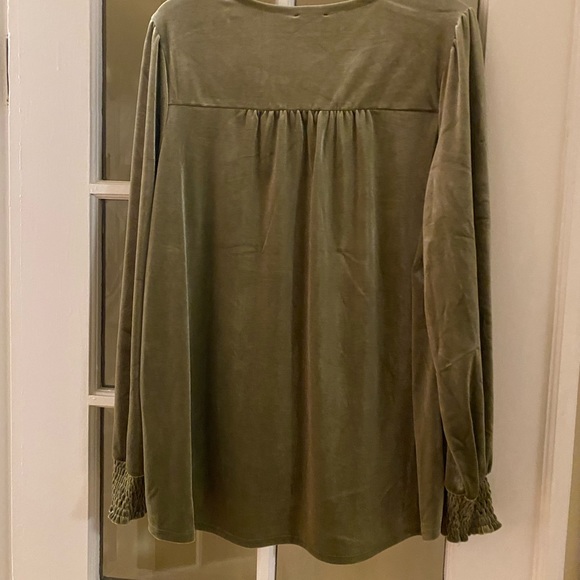 Wonderly Top Size L - Picture 3 of 3